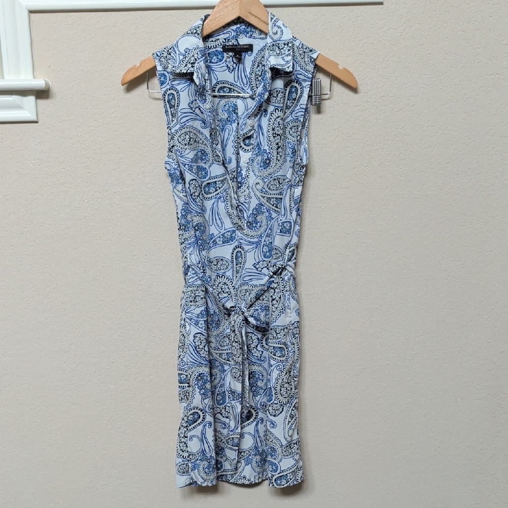 Banana Republic White and Blue Paisley Top